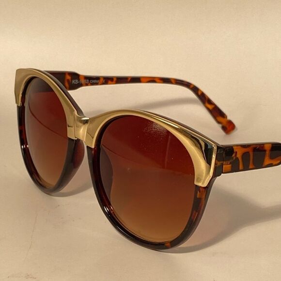 0973 Evita Round Eyebrow Sunglasses Tortoise with Gold Detail New - Picture 3 of 9